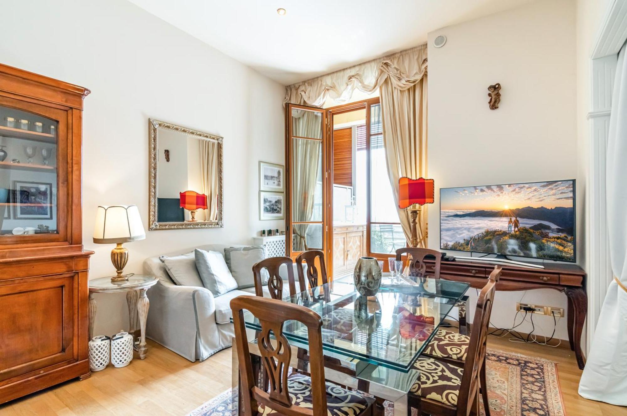 Porta Tufi Luxury Apartment With Private Parking! Siena Exterior photo