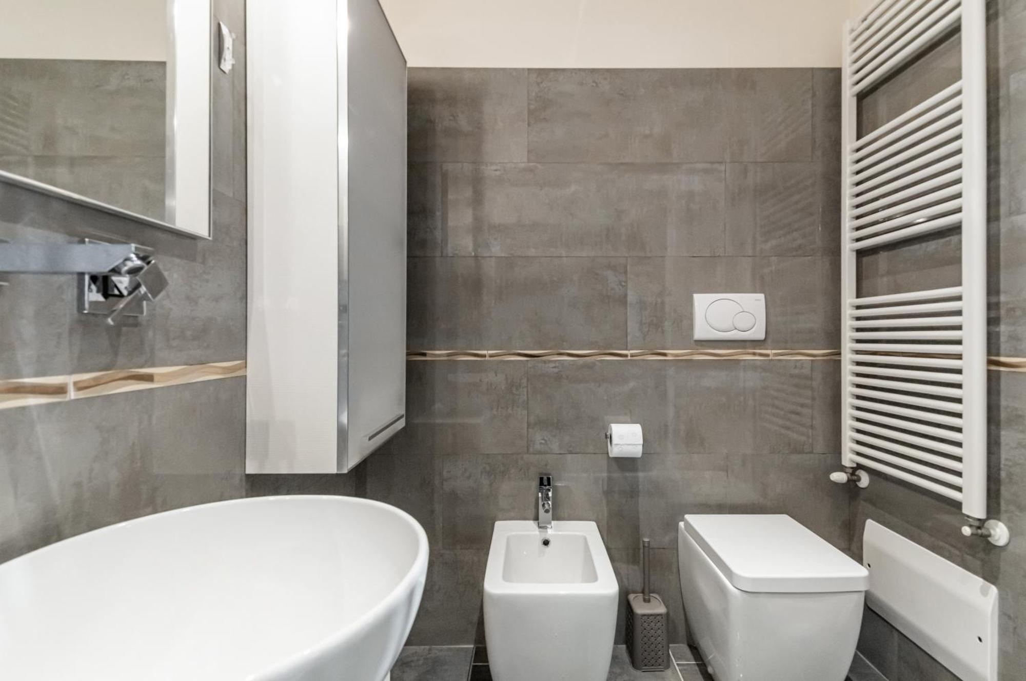 Porta Tufi Luxury Apartment With Private Parking! Siena Exterior photo